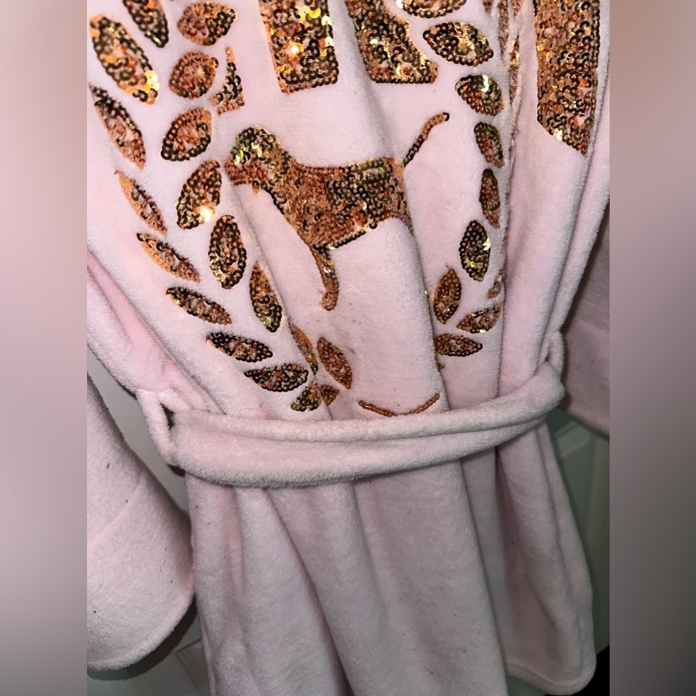 PINK VS Robe - Picture 5 of 15